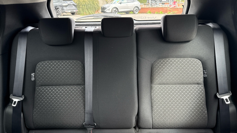 Nissan Juke 1.0 DiG-T 114 Acenta 5dr Petrol Hatchback